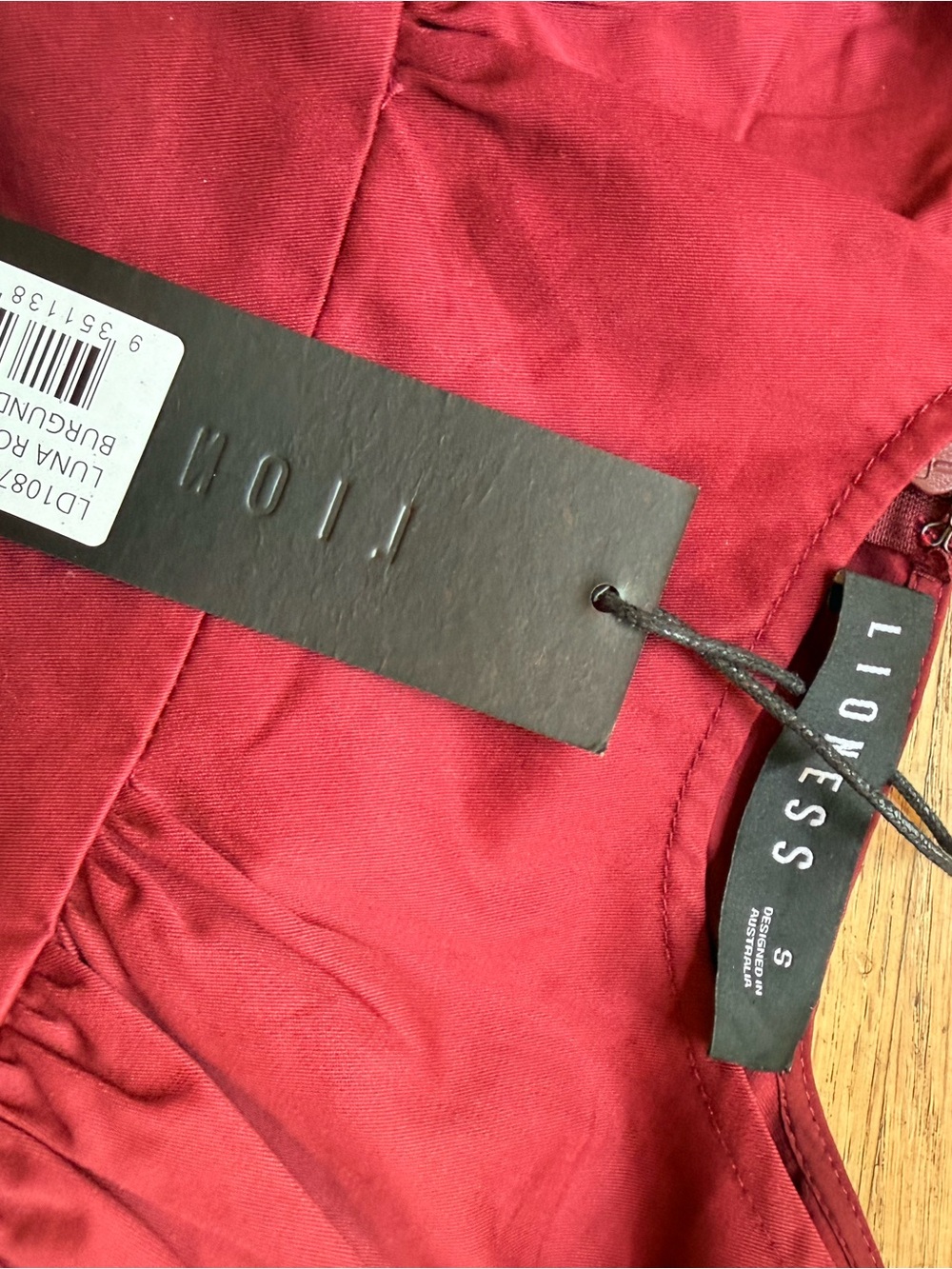 Lioness Burgundy Scoop-Neck Midi Dress NWT - Picture 10 of 11